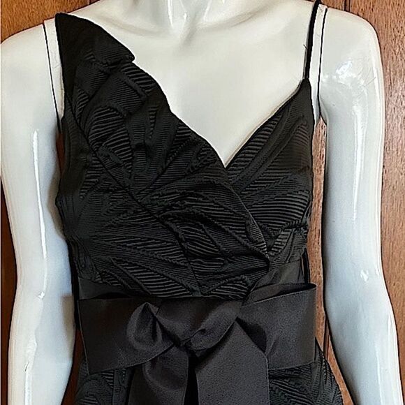 MILLY Dress Black Ruffle Jacquard Textured Bow Belt Size 0 - Picture 2 of 12